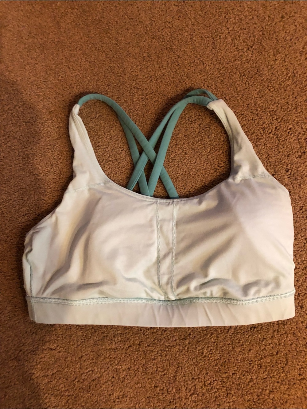 Lululemon Energy Sports Bra w/ Crisscross Racerback size 8. Excellent condition!